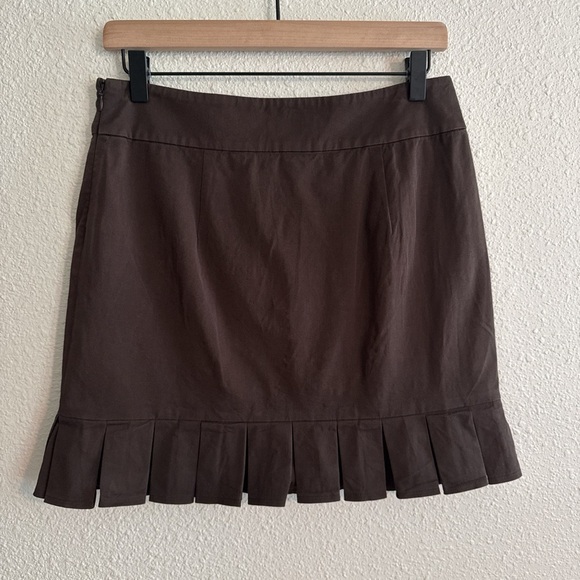 Y2K Body by Victoria Pleated Mini Skirt - Picture 4 of 8